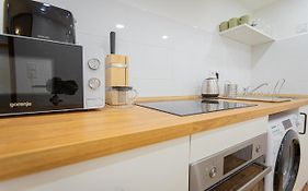 2 Bedroom Apartment In The Dob Street, Emerald