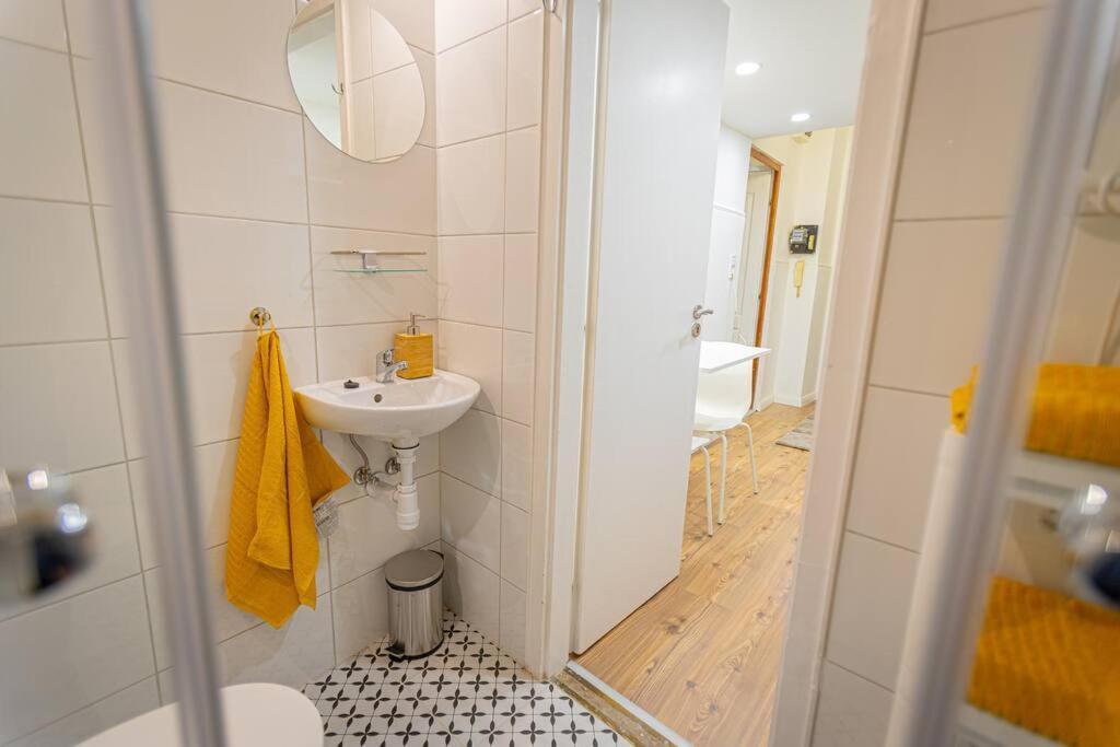 2 Bedroom Apartment In The Dob Street, Emerald Budapest Esterno foto