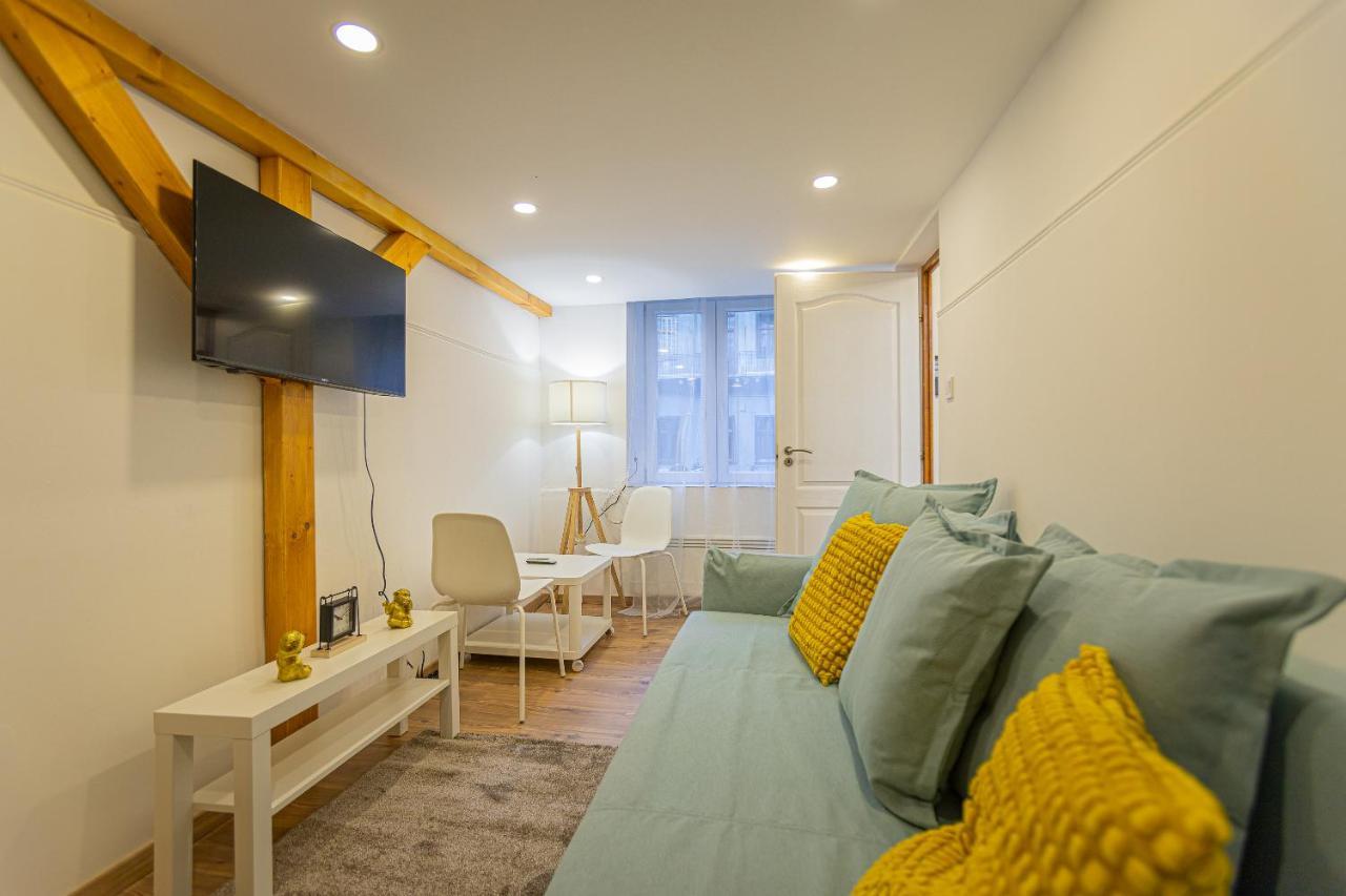 2 Bedroom Apartment In The Dob Street, Emerald Budapest Esterno foto