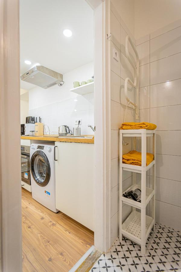 2 Bedroom Apartment In The Dob Street, Emerald Budapest Esterno foto